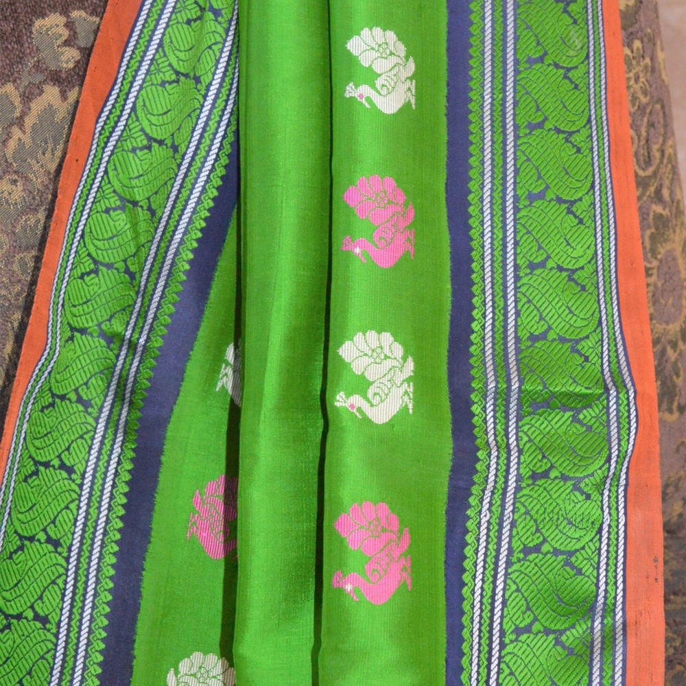 *** PRETTY GREEN KANJEEVARAM PURE SILK  SARI PEACOCK MOTIFS + FREE GIFT*